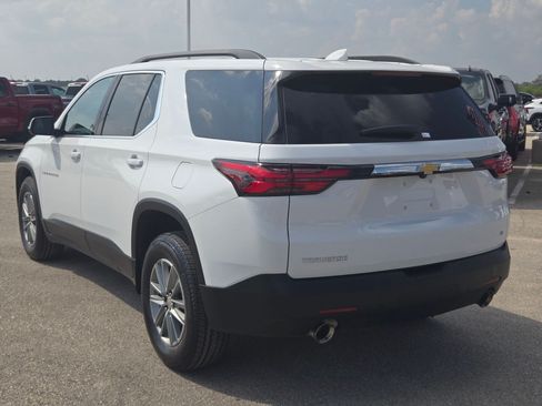 Used 2023 Chevrolet Traverse LT FWD image 5