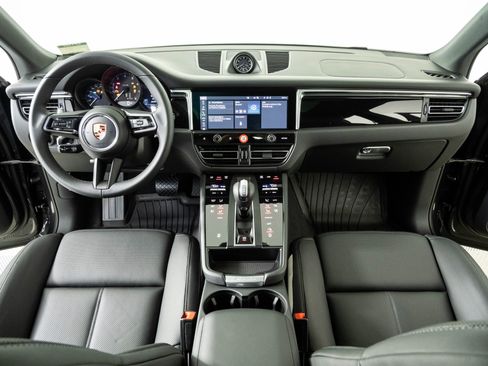 New 2026 Porsche Macan AWD/4WD image 19