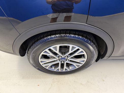 Used 2020 Ford Escape SEL FWD image 8