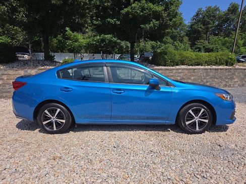 Used 2021 Subaru Impreza 2.0i Premium AWD/4WD image 9