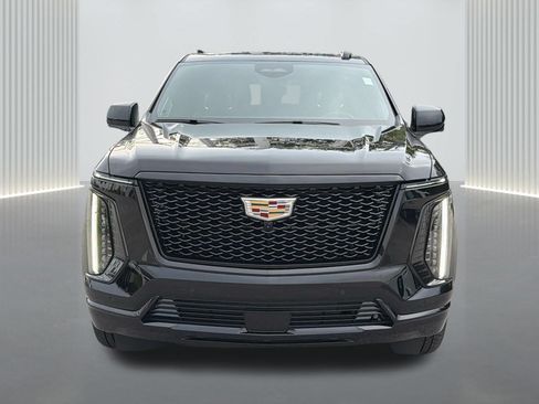 Used 2025 Cadillac Escalade ESV Sport Platinum AWD/4WD image 10