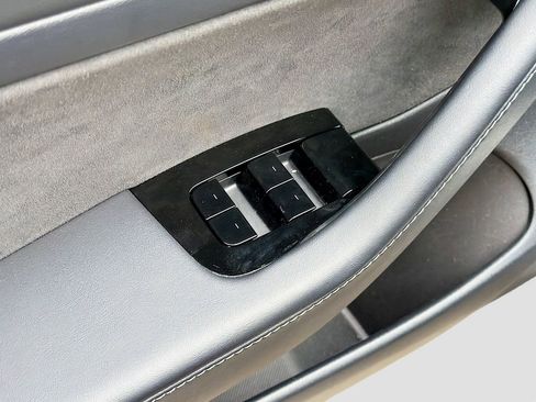 Used 2020 Tesla Model 3 Standard Range Plus RWD image 17