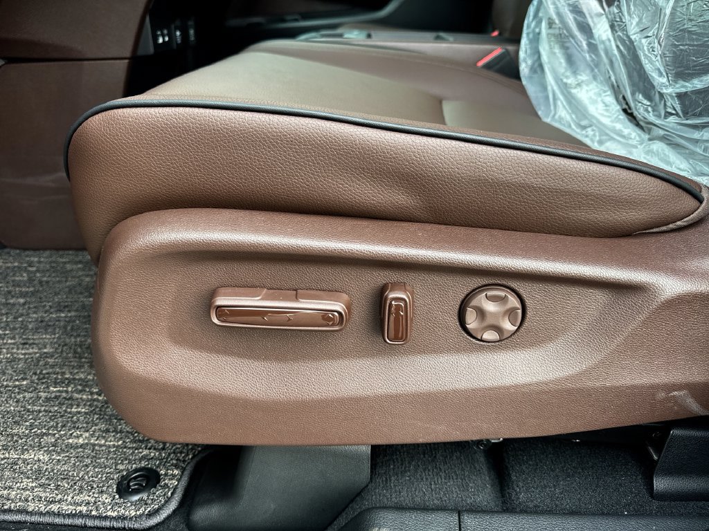 New 2027 Honda Odyssey Touring image 12
