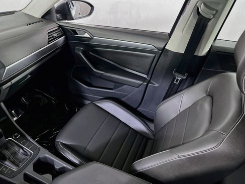 Used 2023 Volkswagen Jetta SE FWD image 23