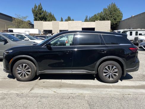 Certified 2026 INFINITI QX60 Pure w/ Cargo Package FWD image 3