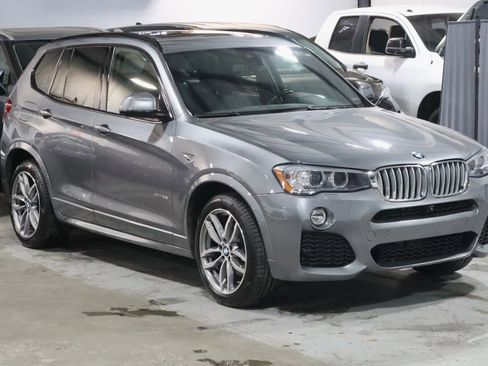 Used 2017 BMW X3 sDrive28i image 3