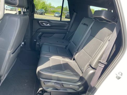 Certified 2024 GMC Yukon SLT AWD/4WD image 19