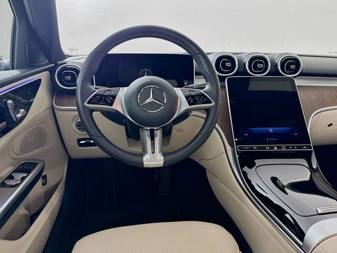 Used 2025 Mercedes-Benz C 300 Sedan image 23
