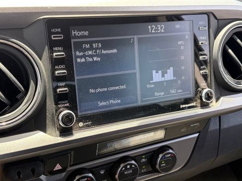 Used 2023 Toyota Tacoma SR5 w/ Technology Package AWD/4WD image 10