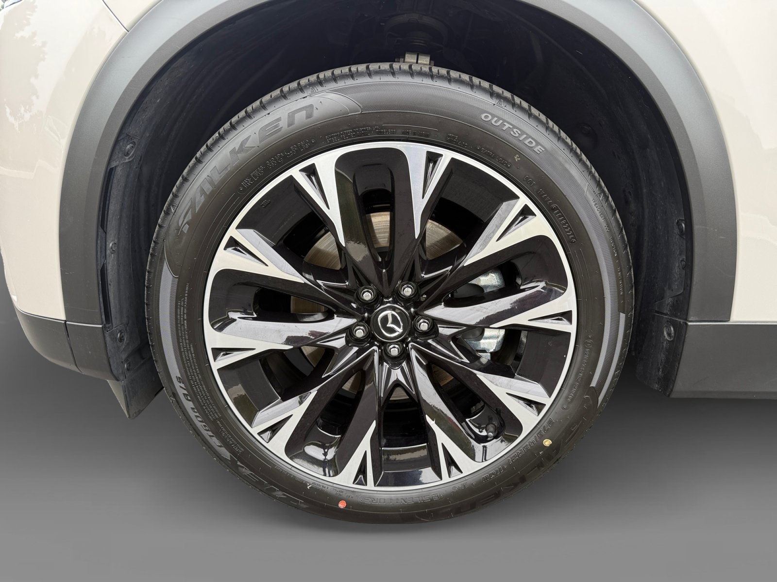 Certified 2024 MAZDA CX-90 Plug-In Hybrid w/ Premium Plus AWD/4WD image 9