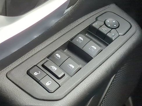 Used 2025 RAM 1500 Big Horn image 24