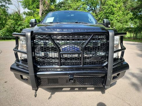 Used 2020 Ford F350 XLT w/ XLT Premium Package AWD/4WD image 2