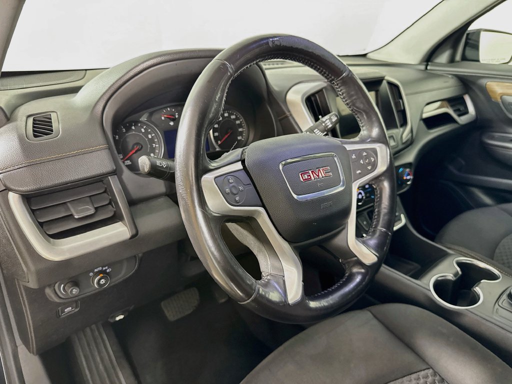 Used 2019 GMC Terrain SLE w/ Black Edition FWD image 9