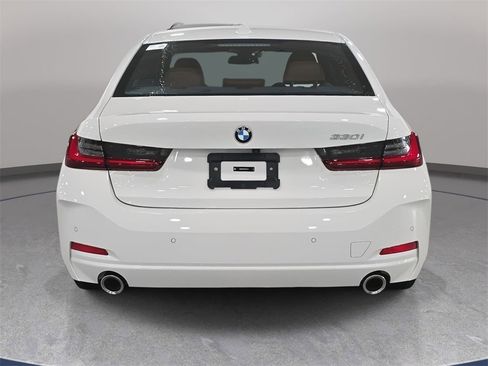 Certified 2025 BMW 330i Sedan image 7
