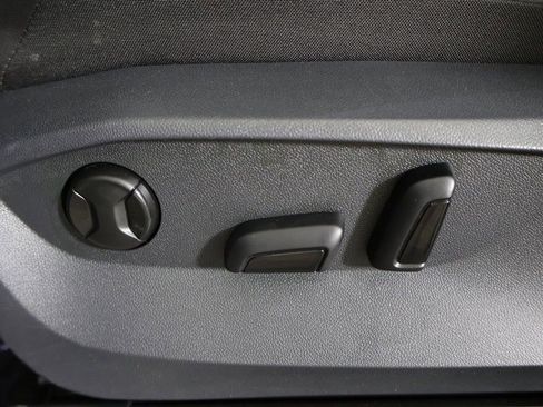 Used 2022 Volkswagen Tiguan SE R-Line AWD/4WD image 35