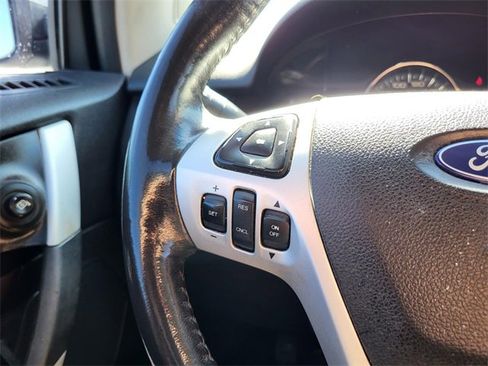 Used 2013 Ford Edge Limited w/ Driver Entry Pkg image 5