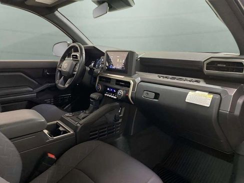 Used 2025 Toyota Tacoma SR5 image 20