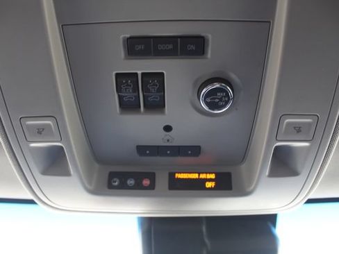 Used 2020 Cadillac Escalade Luxury RWD image 38