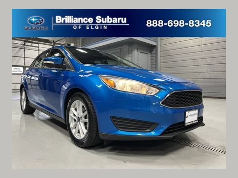 Used 2015 Ford Focus SE w/ SE Cold Weather Package FWD image 1