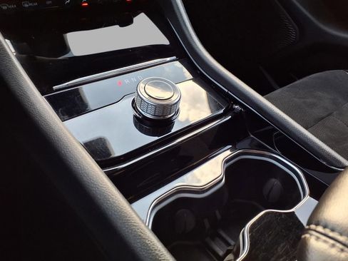 Certified 2023 Jeep Grand Cherokee L Laredo image 11