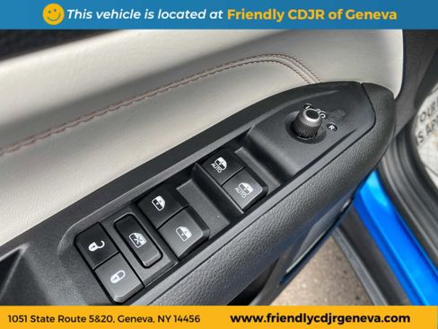 Used 2025 Jeep Compass Limited image 20