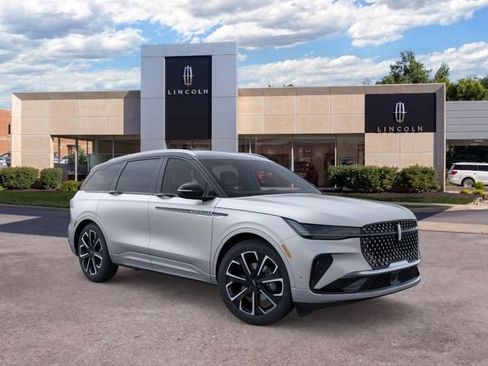 New 2024 Lincoln Nautilus Reserve w/ Equipment Group 203A AWD/4WD image 1