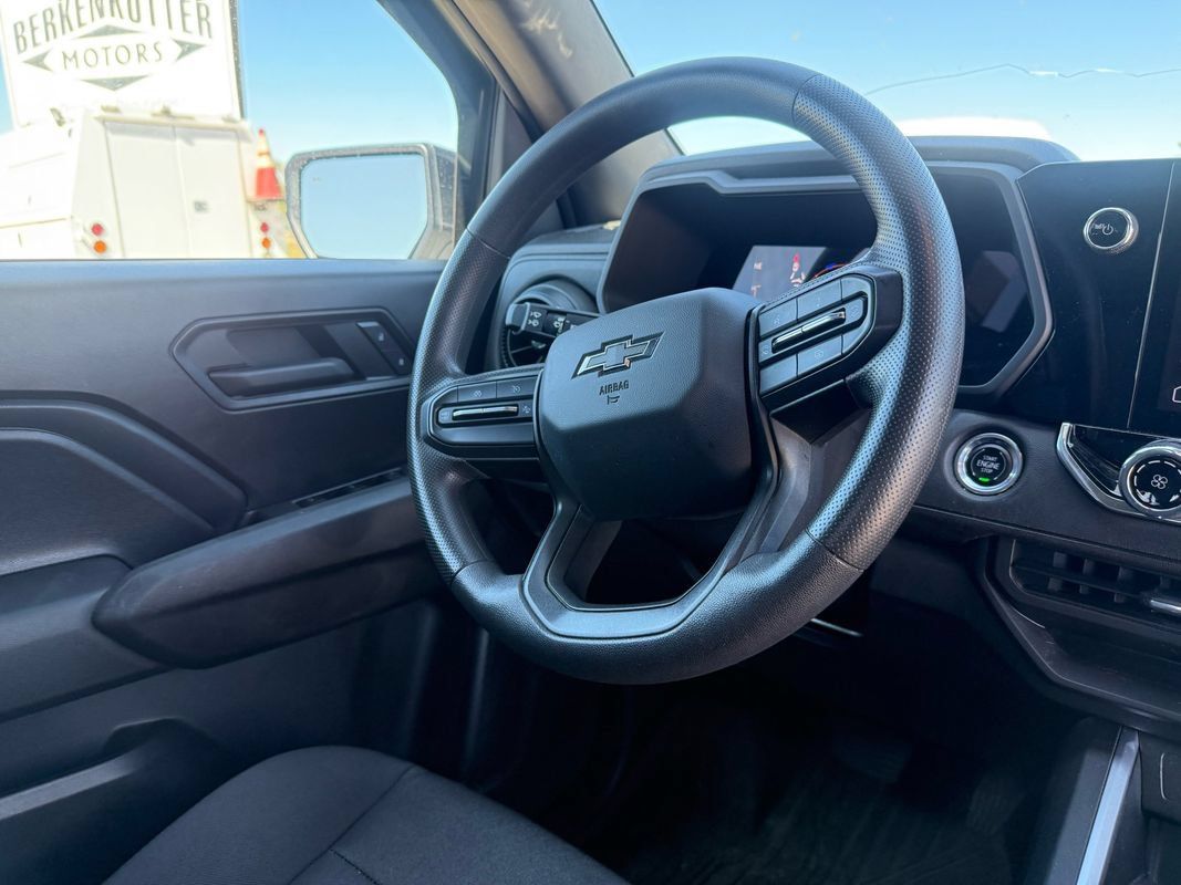 Used 2023 Chevrolet Colorado Trail Boss w/ LPO, Skid Plate Package AWD/4WD image 16