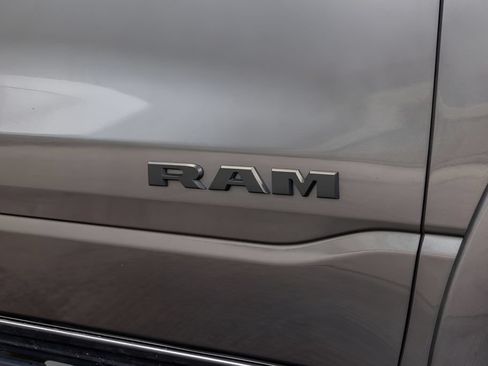 Used 2022 RAM 1500 Laramie w/ Night Edition AWD/4WD image 12
