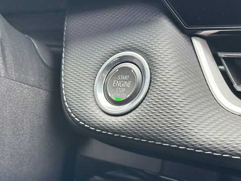 Used 2026 Chevrolet Equinox LT image 33