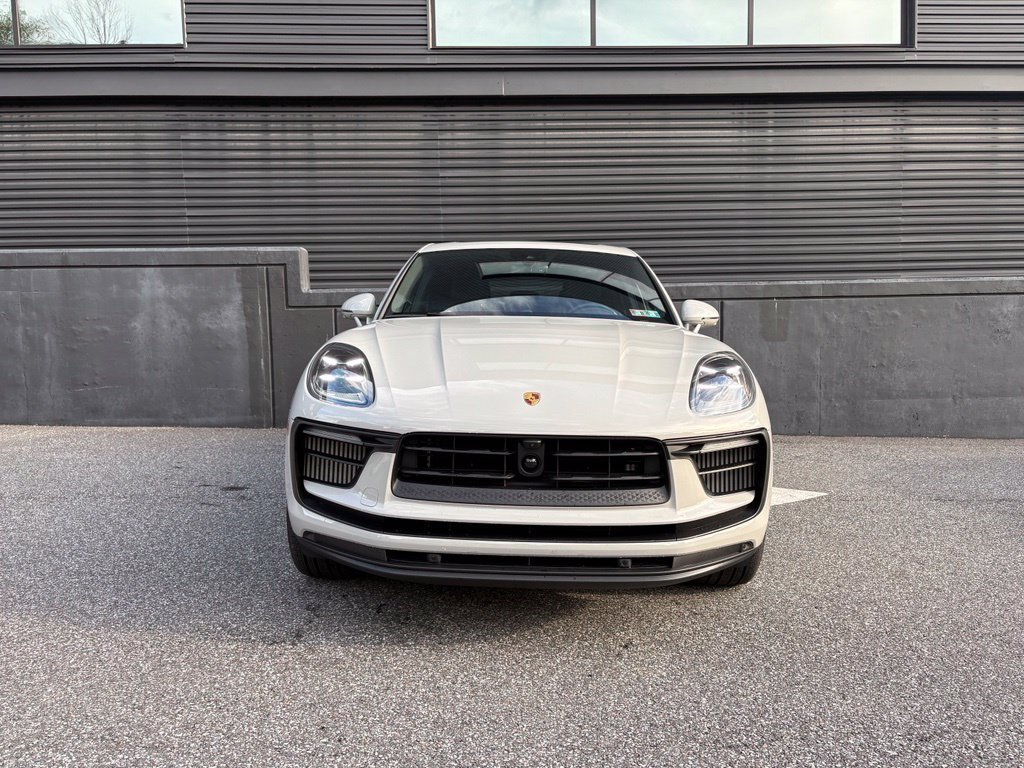 Certified 2026 Porsche Macan S AWD/4WD image 13