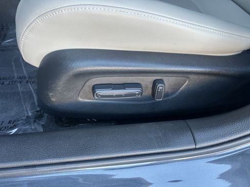Used 2024 Honda Civic EX-L image 27