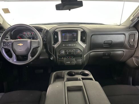 Used 2022 Chevrolet Silverado 1500 Custom image 10