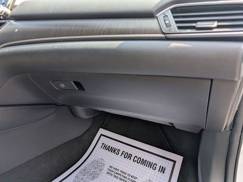 Used 2018 Honda Accord Touring image 37