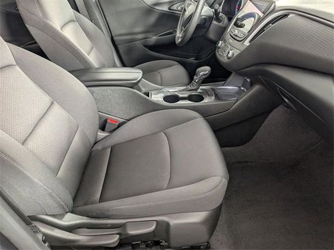 Used 2023 Chevrolet Malibu LT image 30
