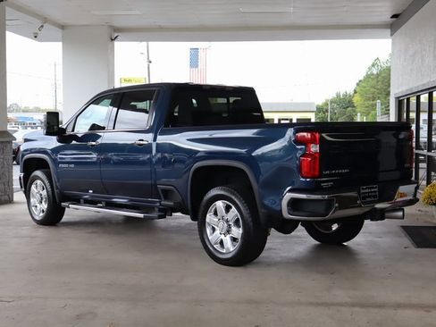 Used 2020 Chevrolet Silverado 2500 LTZ w/ LTZ Plus Package image 3
