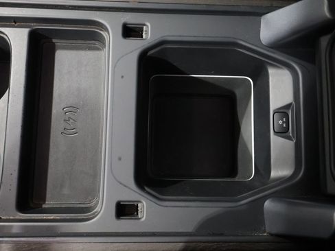 Used 2020 Land Rover Defender 110 HSE image 33