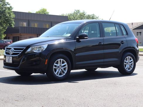 Used 2011 Volkswagen Tiguan S AWD/4WD image 11