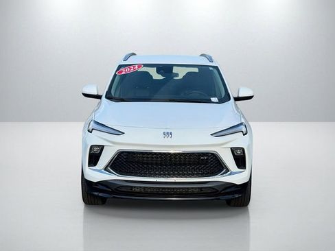 Used 2024 Buick Encore GX Sport Touring image 2