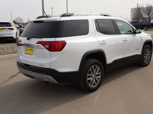 Used 2019 GMC Acadia SLE image 7