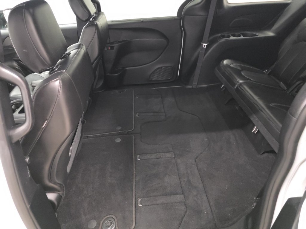 Used 2025 Chrysler Pacifica Select FWD image 10
