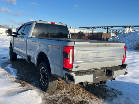 Used 2024 Ford F350 Platinum image 9