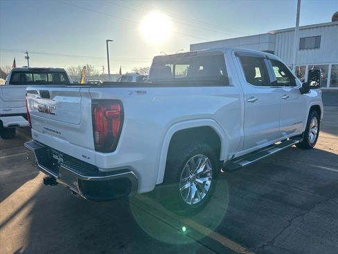 Used 2022 GMC Sierra 1500 SLT image 5