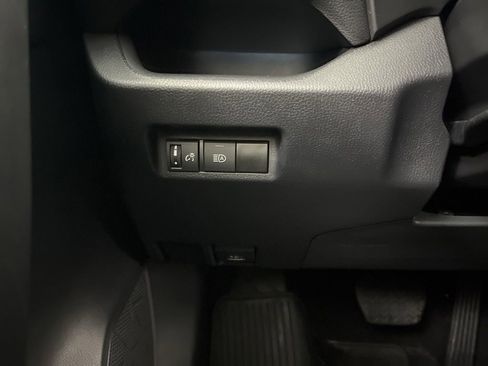 Used 2024 Toyota RAV4 LE AWD/4WD image 57