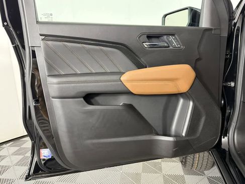 New 2026 GMC Canyon AT4 w/ AT4 Premium Package image 17