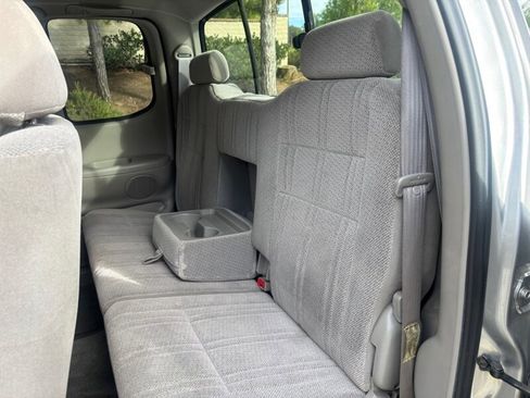 Used 2002 Toyota Tundra SR5 image 12
