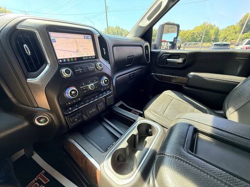 Used 2021 GMC Sierra 2500 Denali w/ Denali Ultimate Package AWD/4WD image 32