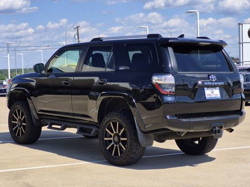 Used 2021 Toyota 4Runner SR5 AWD/4WD image 4