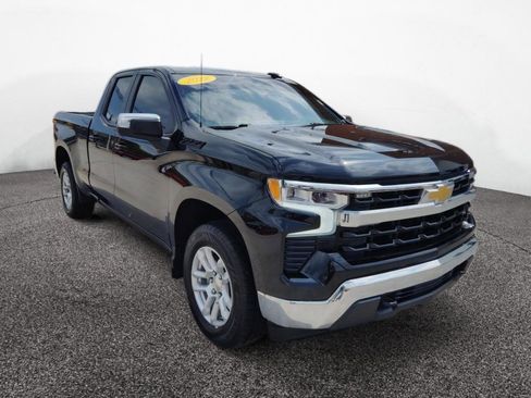 Used 2022 Chevrolet Silverado 1500 LT AWD/4WD image 9