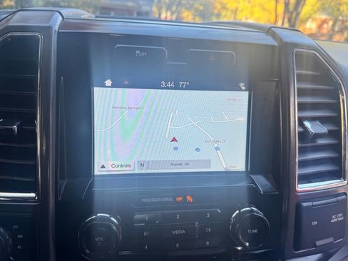 Used 2017 Ford F150 XLT w/ Equipment Group 302A Luxury image 32