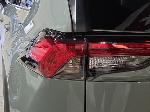 Used 2023 Toyota RAV4 XLE Premium FWD image 10